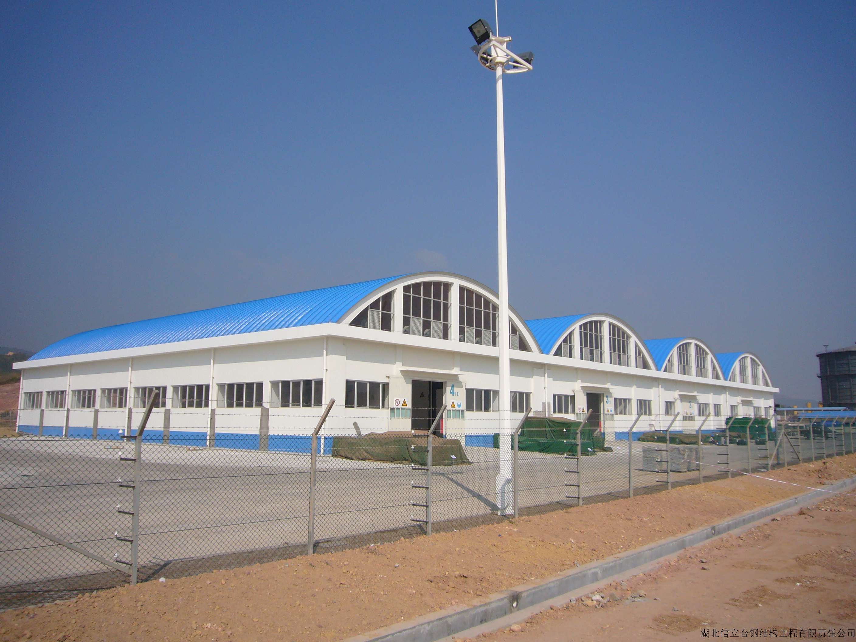 由信立合承建施工的拱形波紋鋼屋蓋工程